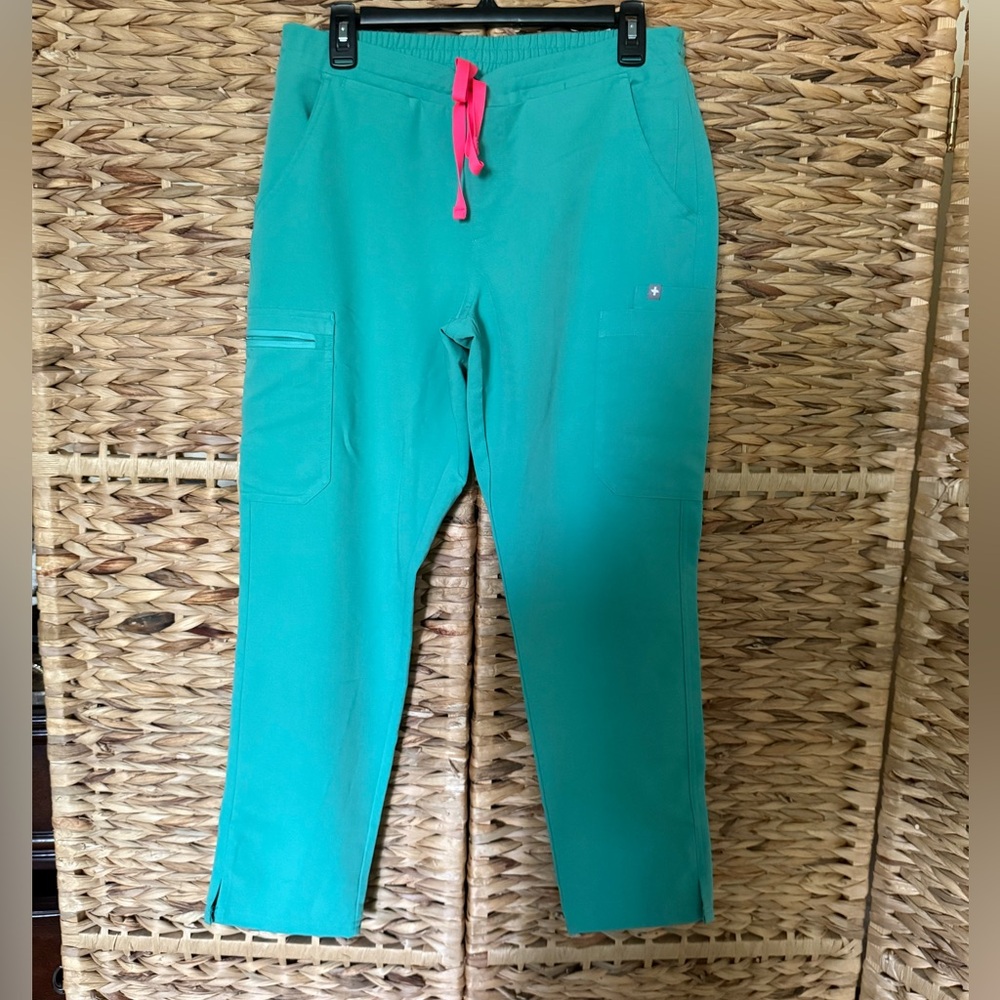 Figs Surgical Green Yola Pants with Pink Accents. Straight leg. Like new.